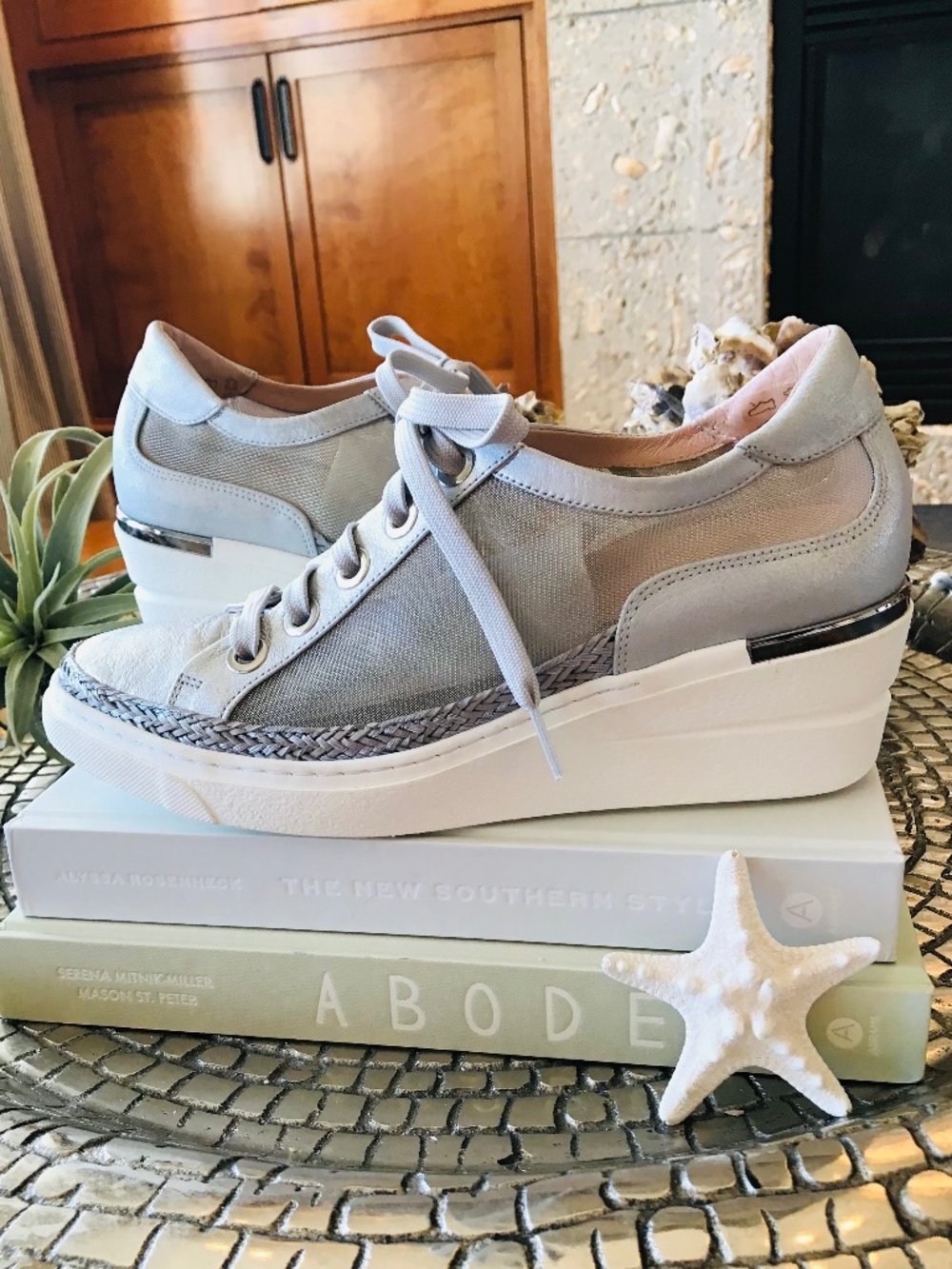 🆕 SOFTWAVES SILVER LEATHER MESH WEDGE PLATFORM SNEAKERS